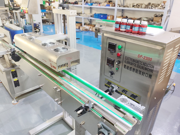 電磁感應(yīng)鋁箔自動(dòng)封口機(jī)展示