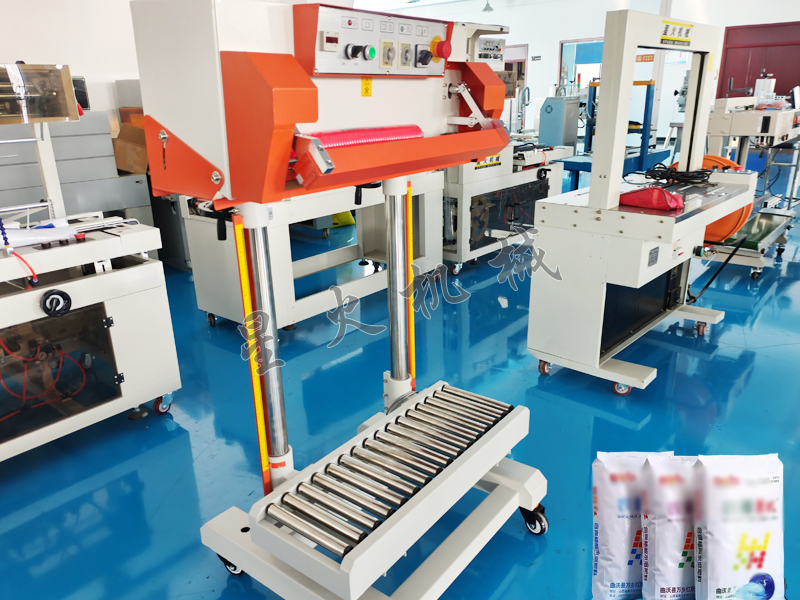立式連續(xù)封口機實拍