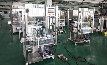 星火廠房調味醬灌裝機成列區(qū)