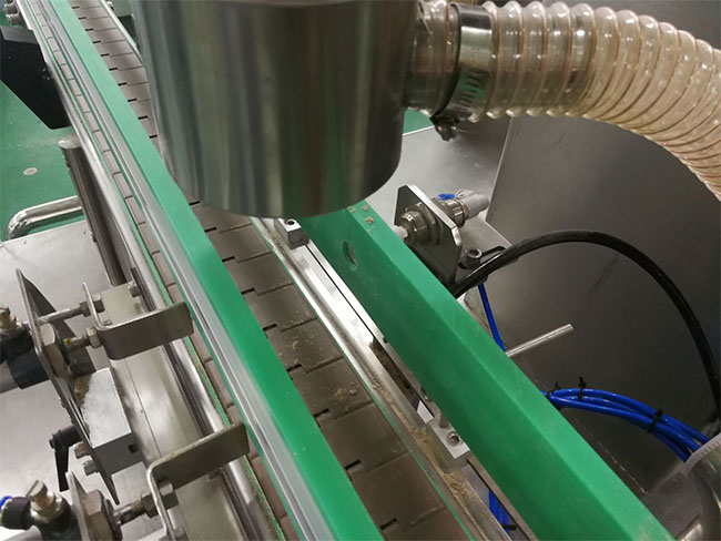 粉劑灌裝自動(dòng)定量包裝機(jī)設(shè)備細(xì)節(jié)