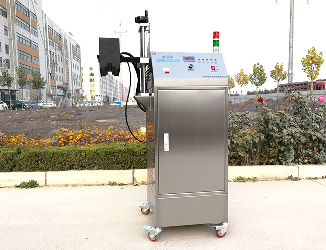 江蘇自動封口機設(shè)備展示