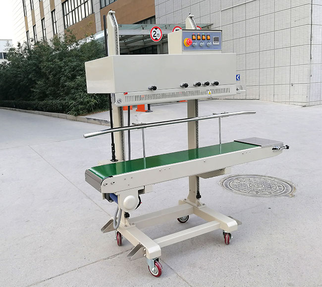 星火自動封口機(jī)設(shè)備展示