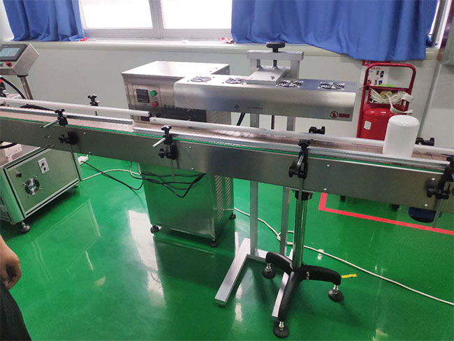 星火自動封口機設(shè)備展示